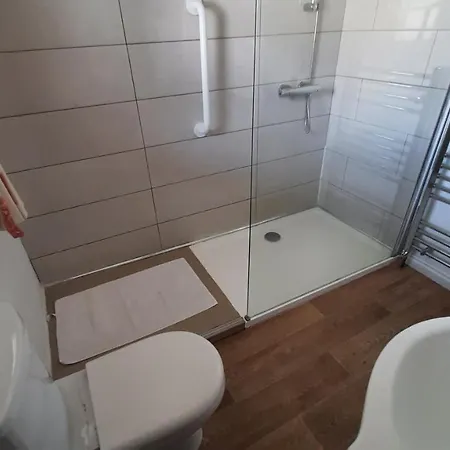 Surfnstay Strandhill Lodge, House & Surf *