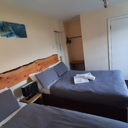 Surfnstay Strandhill Lodge, House & Surf *