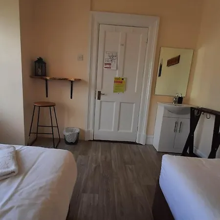 Surfnstay Strandhill Lodge, House & Surf Guest house Sligo