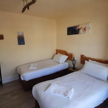 Surfnstay Strandhill Lodge, House & Surf *