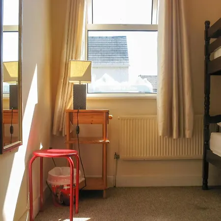 Surfnstay Strandhill Lodge, House & Surf Sligo