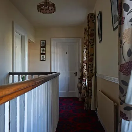 Surfnstay Strandhill Lodge, House & Surf Sligo