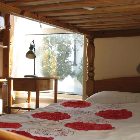 Surfnstay Strandhill Lodge, House & Surf * Sligo