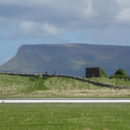 Guest house Surfnstay Strandhill Lodge, House & Surf Sligo